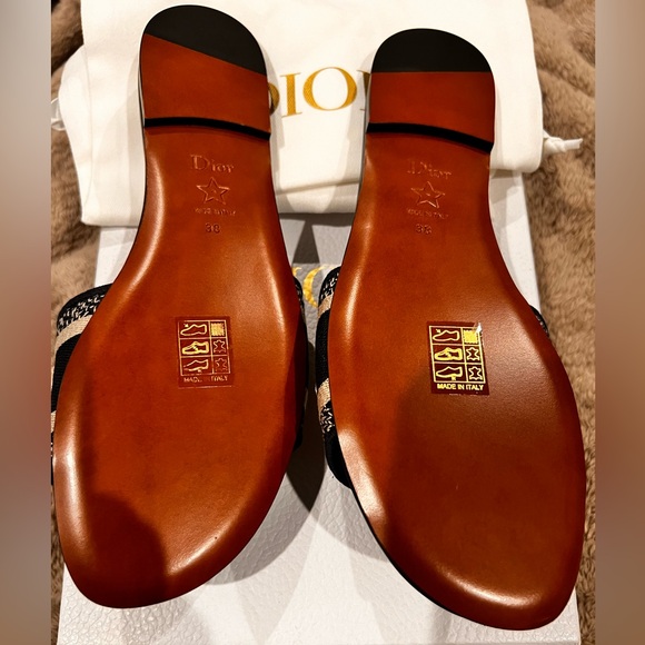 Brand New Christian Dior Slide Sandals EU size 38 U.S. Size 7 - Picture 4 of 6